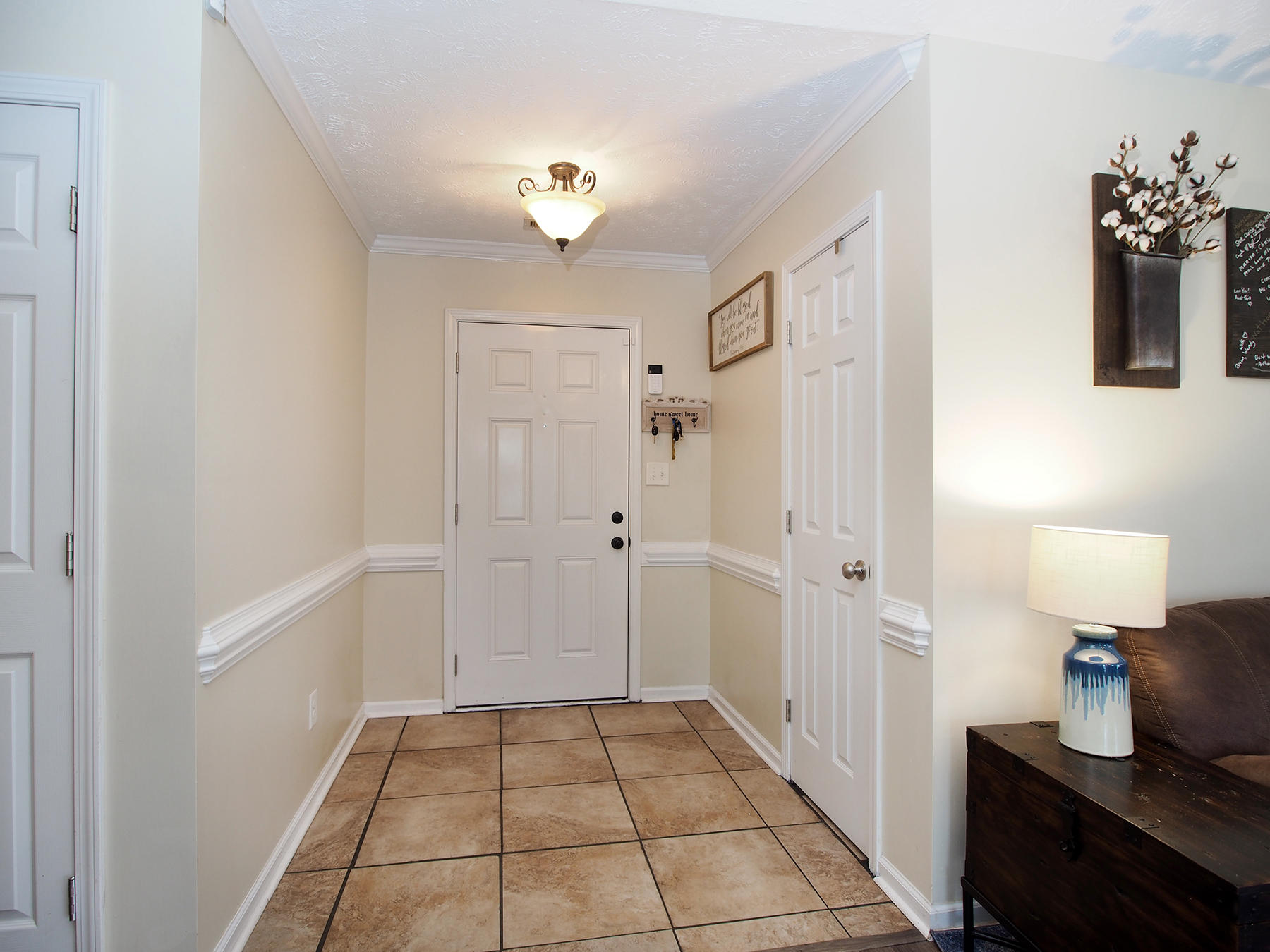 405 Long Acre Road Rincon, GA 31326 - Photo 5 of 32 foyer2