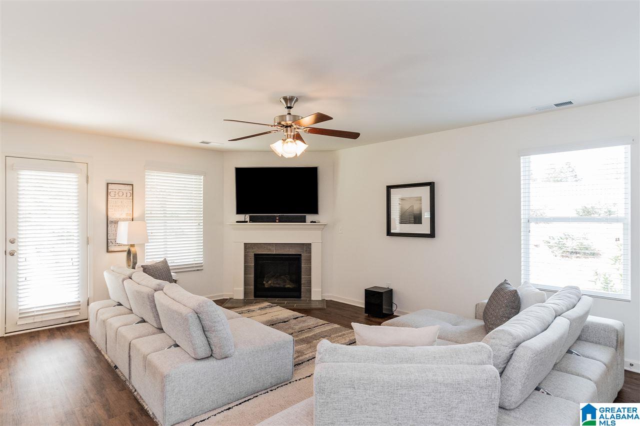 820 Huntington Trace Chelsea, AL 35043 - Photo 9 of 50