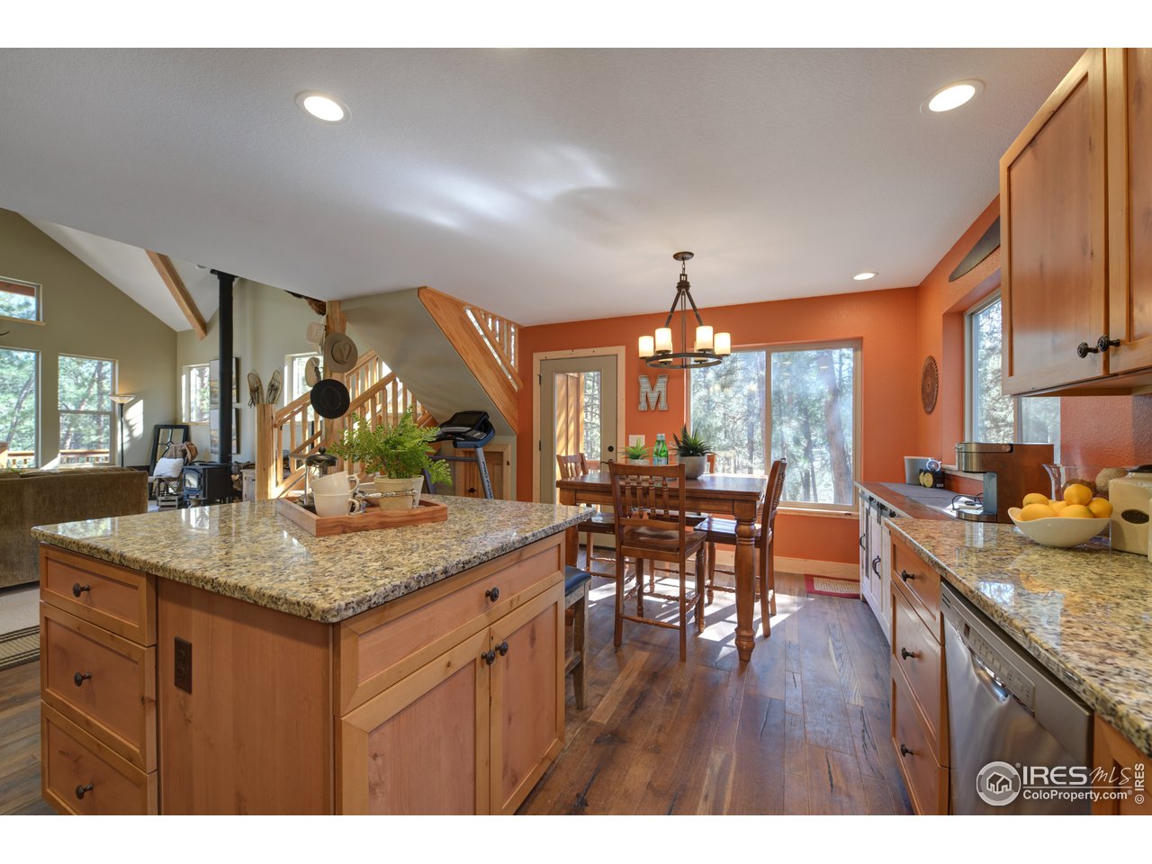 211 Cherokee Road Lyons, CO 80540 - Photo 15 of 40 Gallery Image 15