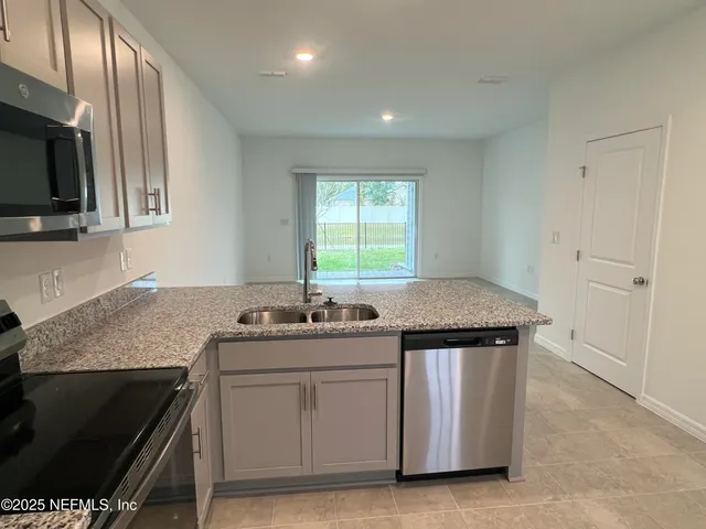 $1,800 | 7271 Sabal Terrace, Jacksonville, FL 32210