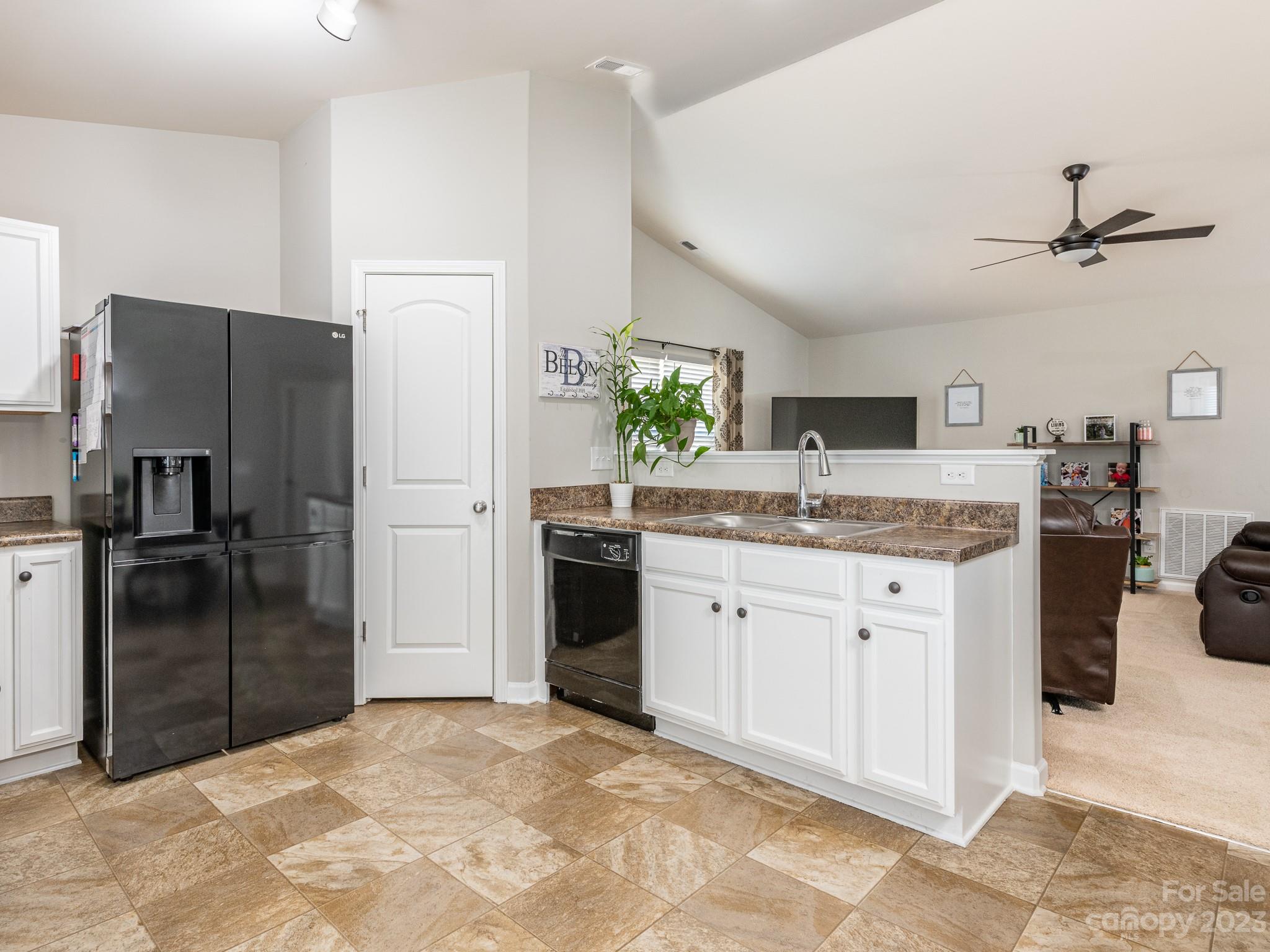 853 Finley Road Rock Hill, SC 29730 - Photo 4 of 14 Gallery Image 4