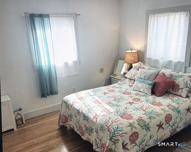 33 Maple Street Stonington, CT 06378 - Photo 5 of 11