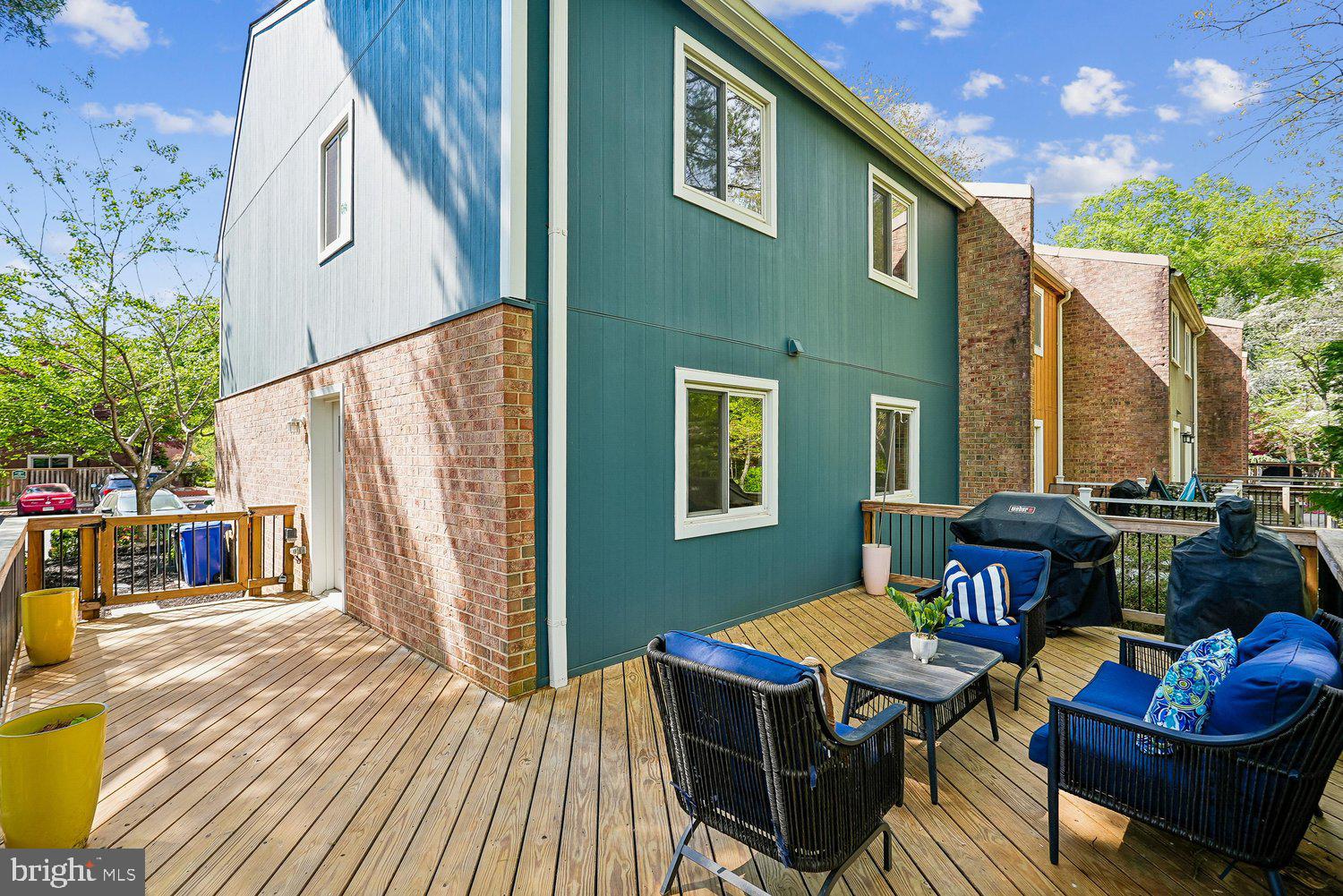 11110 Forest Edge Drive Reston, VA 20190 - Photo 16 of 46 Wraparound deck.