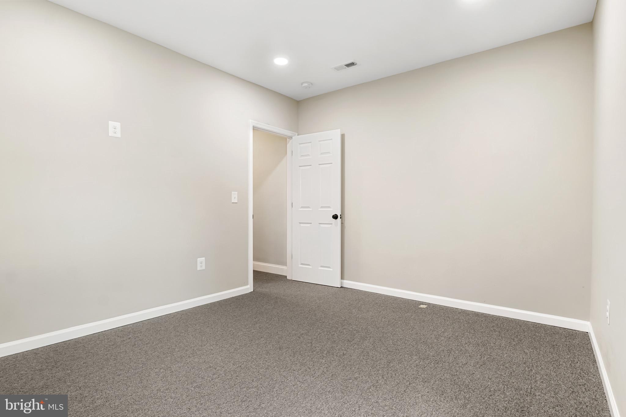 2233 Homewood Avenue Baltimore, MD 21218 - Photo 17 of 44