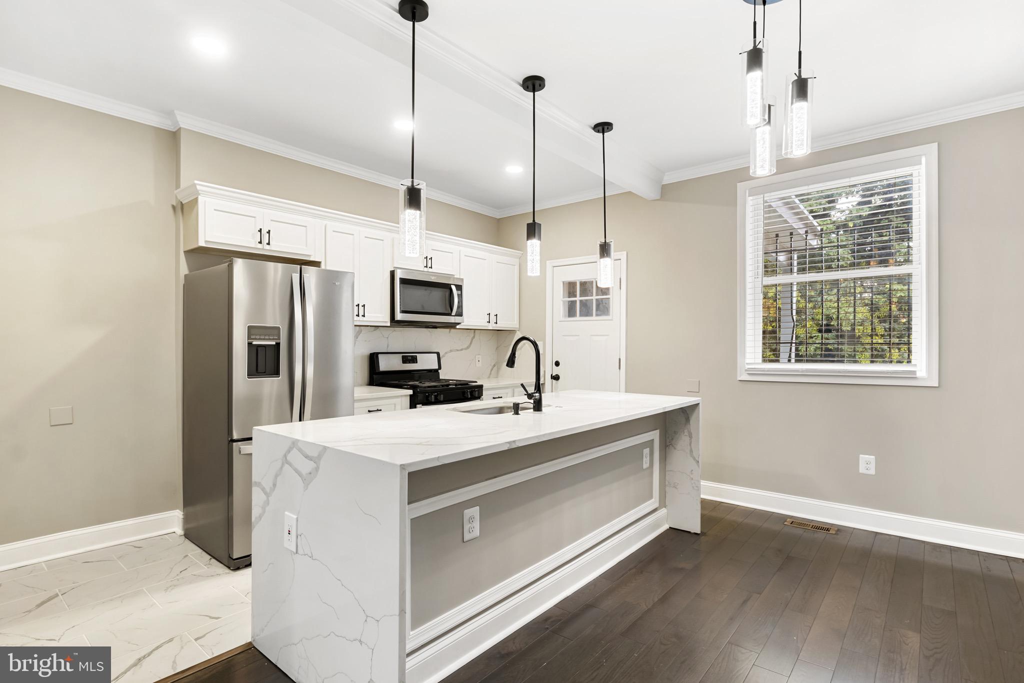 2233 Homewood Avenue Baltimore, MD 21218 - Photo 10 of 44