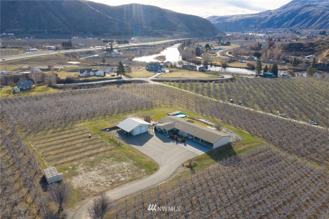 4930 Old Monitor Road Cashmere, WA 98815 - Photo 3 of 27 Gallery Image 3