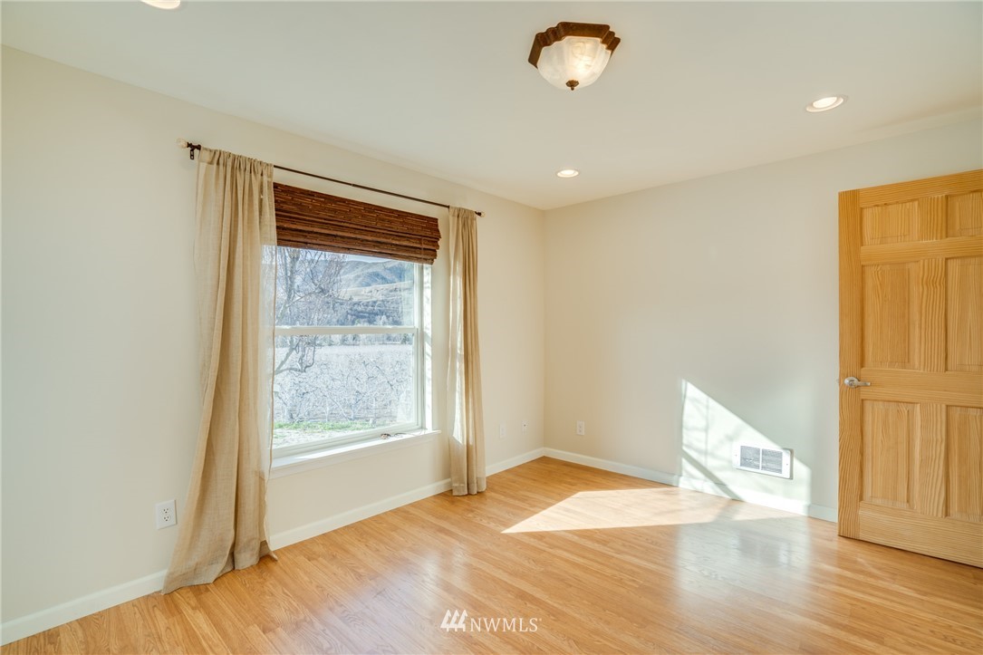 4930 Old Monitor Road Cashmere, WA 98815 - Photo 21 of 27 Gallery Image 21