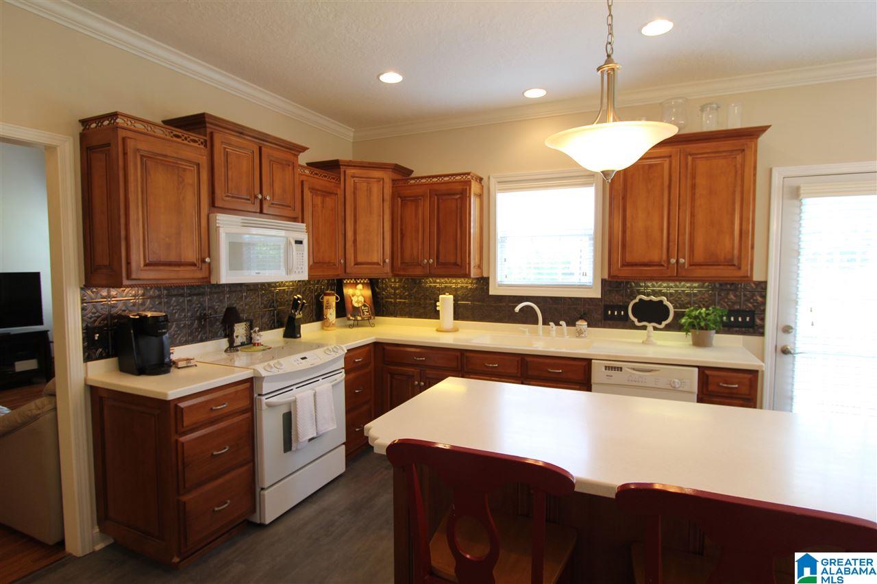 155 Liberty Lane Anniston, AL 36207 - Photo 5 of 50
