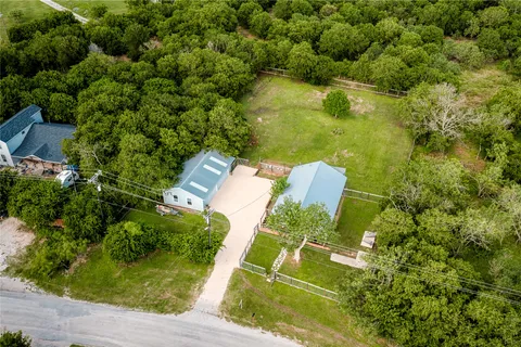 $499,000 | 372 Old Lockhart Road, Lockhart, TX 78644