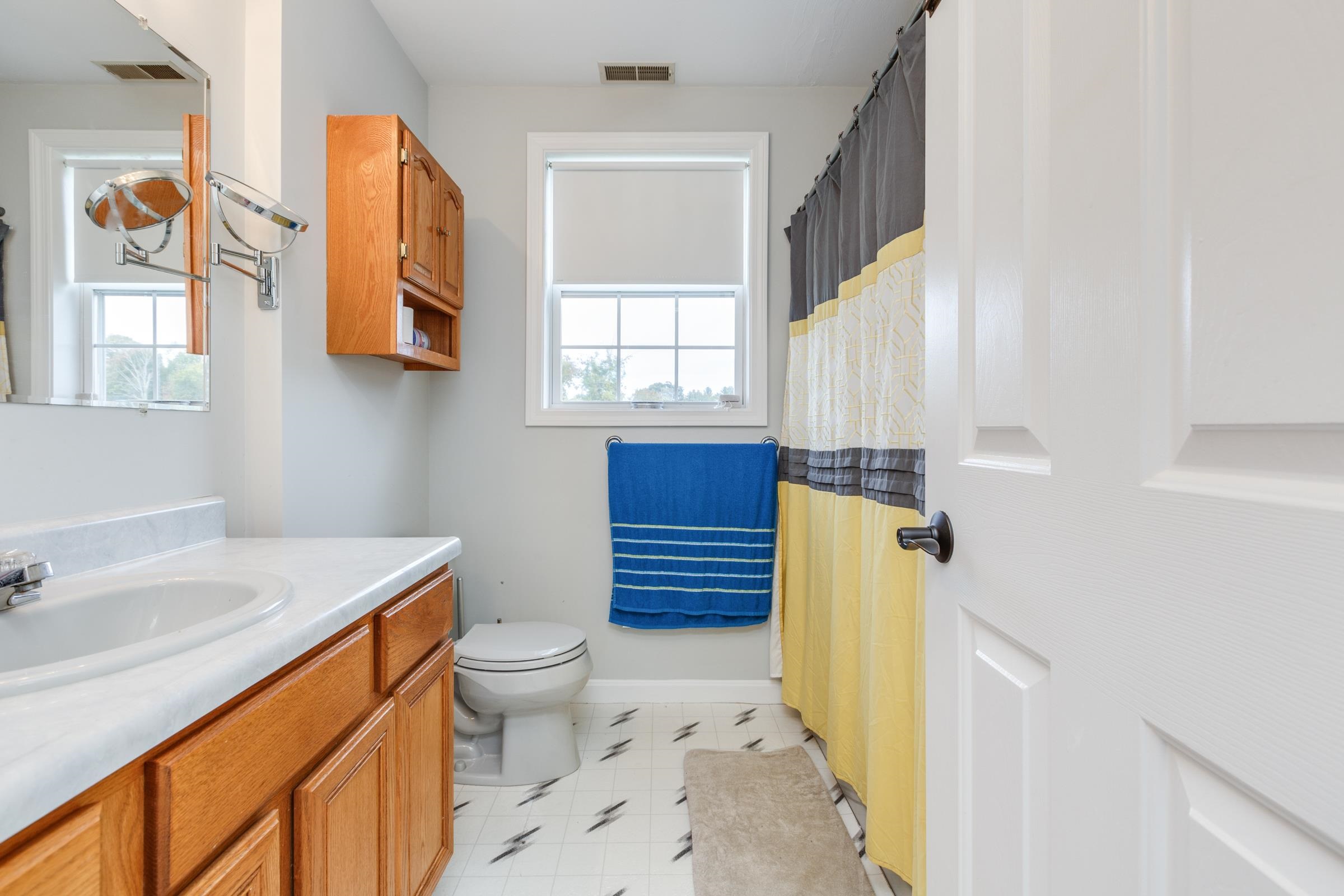 37 Currier Road Pelham, NH 03076 - Photo 16 of 37