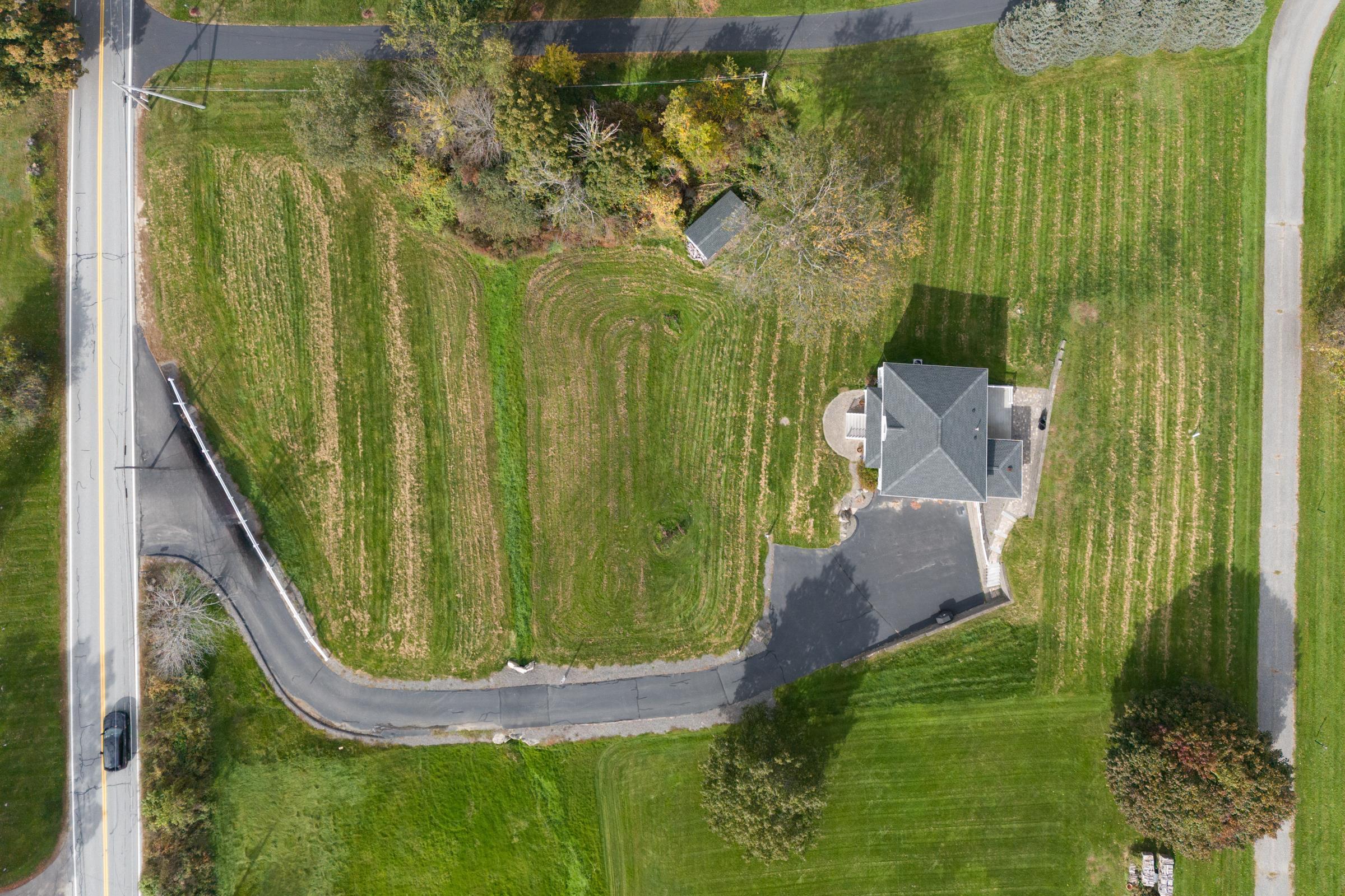 37 Currier Road Pelham, NH 03076 - Photo 31 of 37