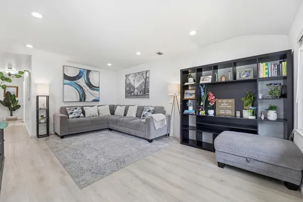 $4,700 | 1714 Woodridge Way, San Jose, CA 95127