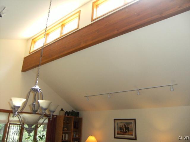 3563 Oak Ridge Drive Slatington, PA 18080 - Photo 12 of 31 Gallery Image 12