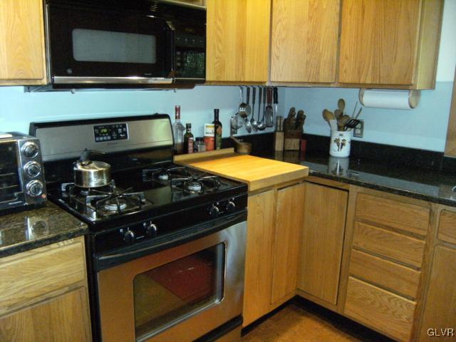 3563 Oak Ridge Drive Slatington, PA 18080 - Photo 15 of 31 Gallery Image 15