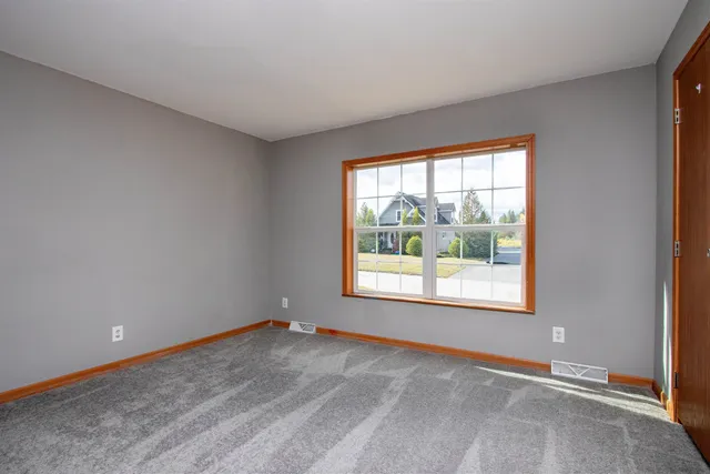 $289,000 | 16 Deer Creek Lane, St. Johnsbury, VT 05819