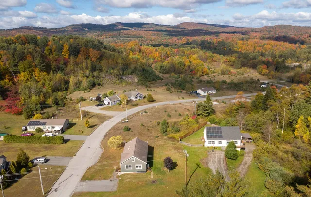 $289,000 | 16 Deer Creek Lane, St. Johnsbury, VT 05819