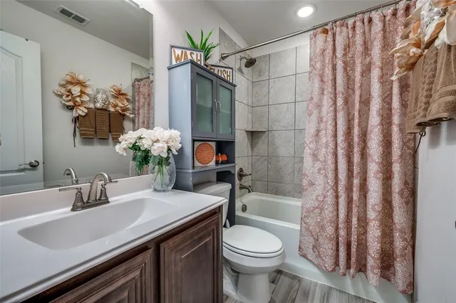 $455,000 | 1208 Starlight Avenue, Aubrey, TX 76227