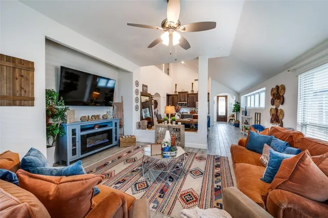 $455,000 | 1208 Starlight Avenue, Aubrey, TX 76227