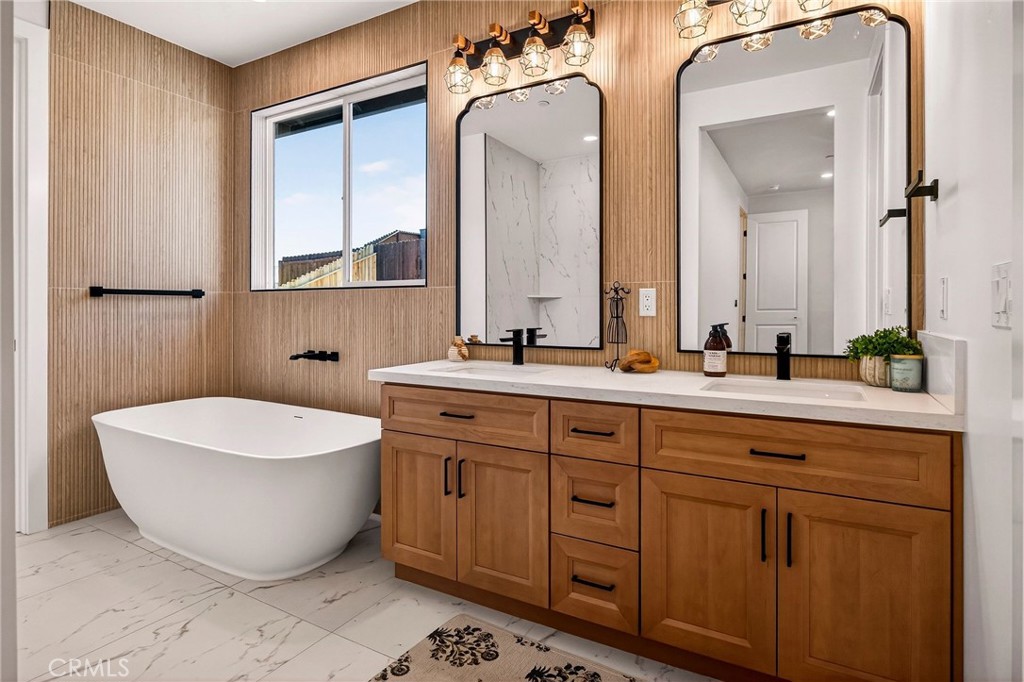 1528 Forest Paradise, CA 95969 - Photo 23 of 49 a bathroom with a tub sink and mirror