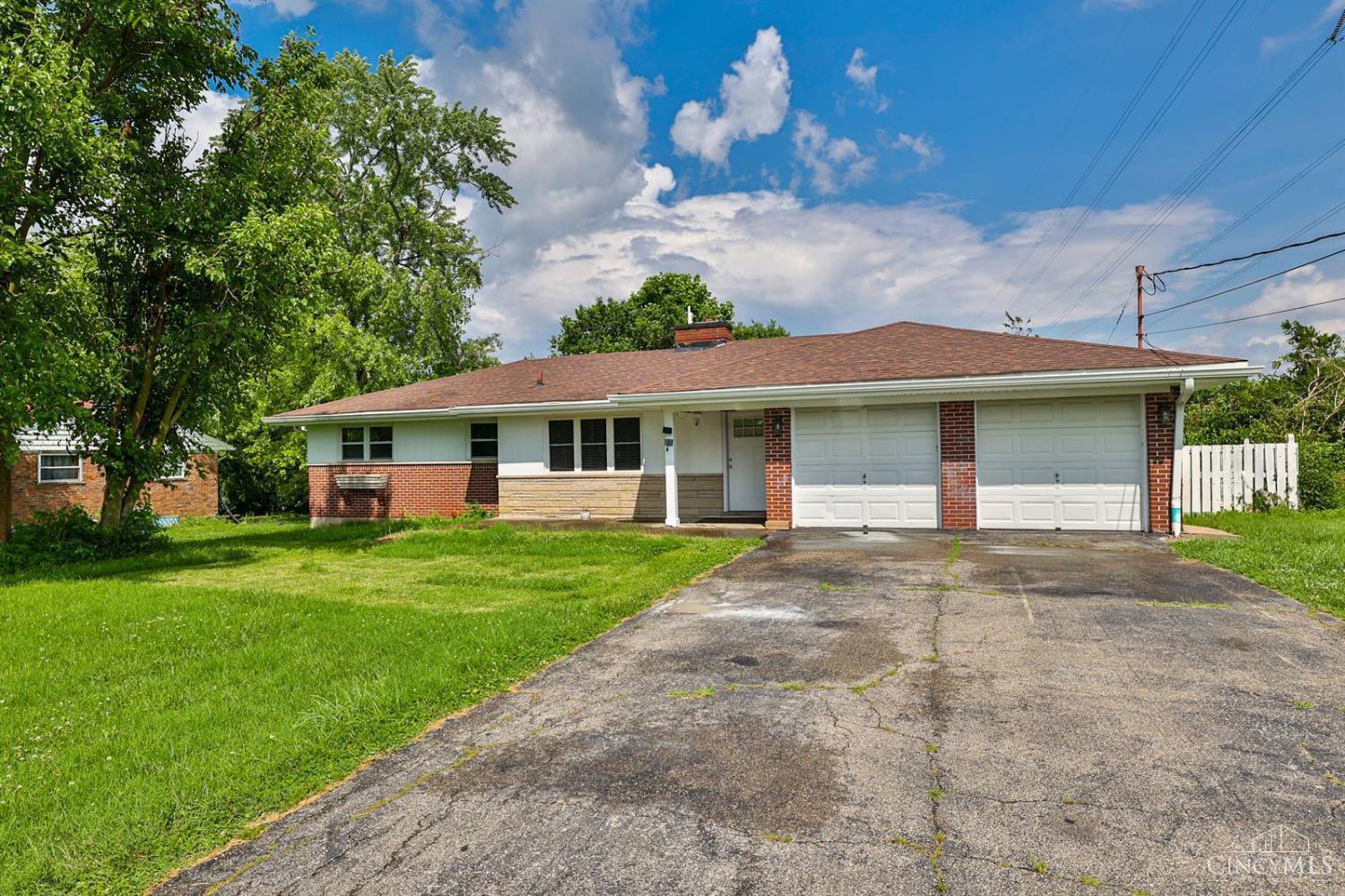8698 Cox Road West Chester, OH 45069 - Photo 1 of 34