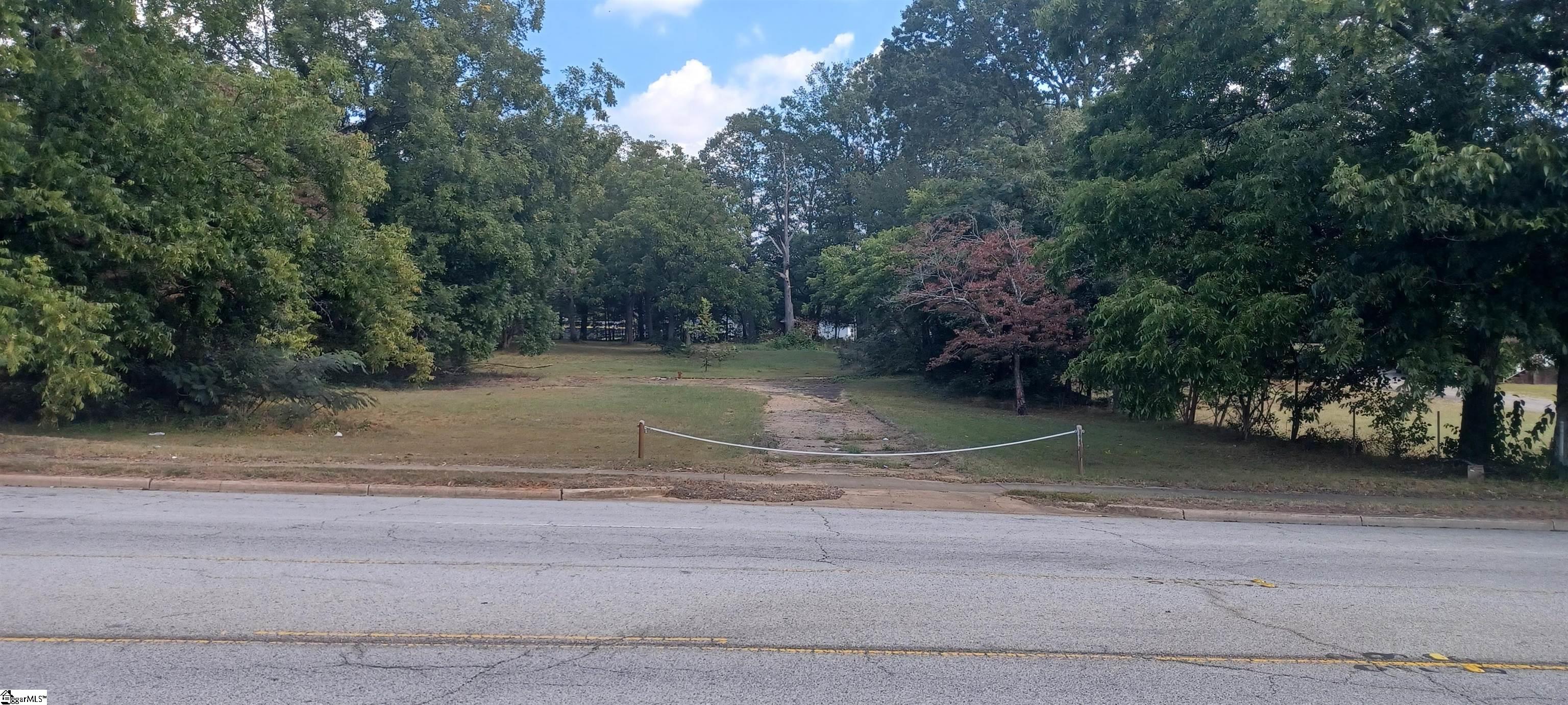 109 New Woodruff Road Greer, SC 29651 - Photo 1 of 9 Gallery Image 1