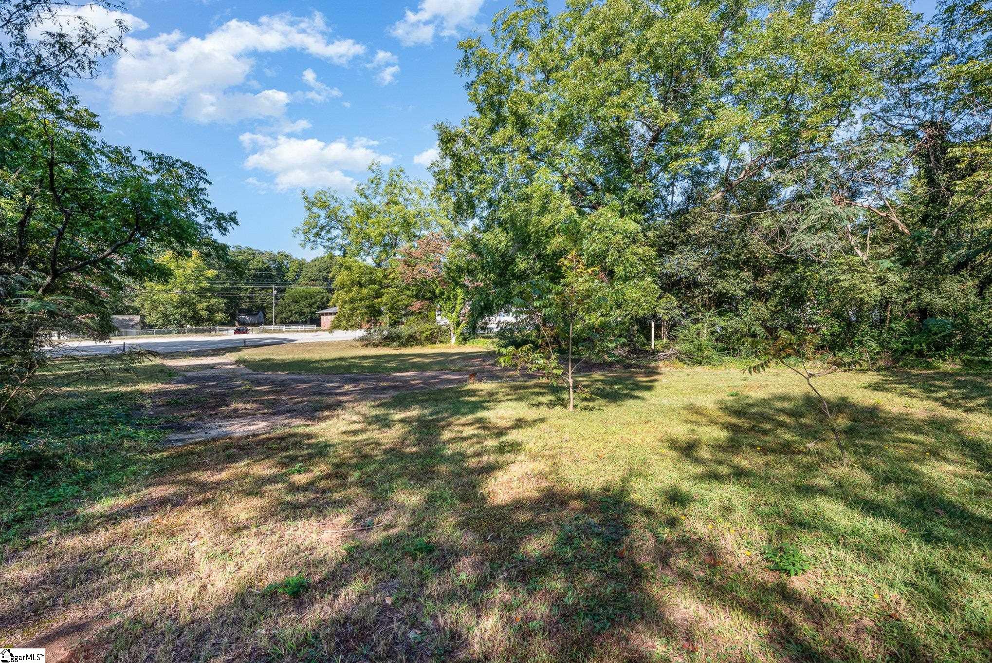 109 New Woodruff Road Greer, SC 29651 - Photo 8 of 9 Gallery Image 8