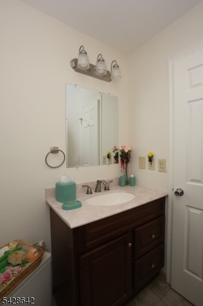 90 Frogtown Road Dover, NJ 07801 - Photo 15 of 32