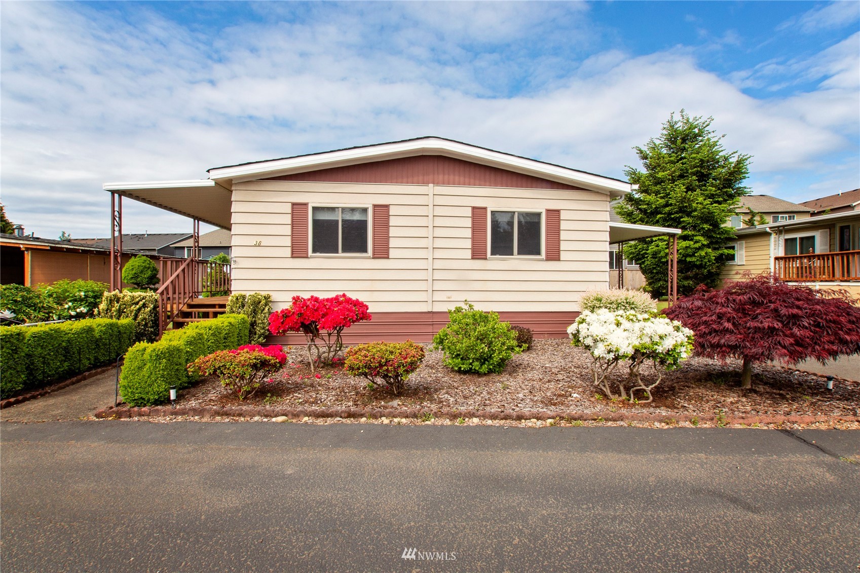 7300 32nd Avenue Northeast, Unit 38, Lacey, WA 98516 Compass