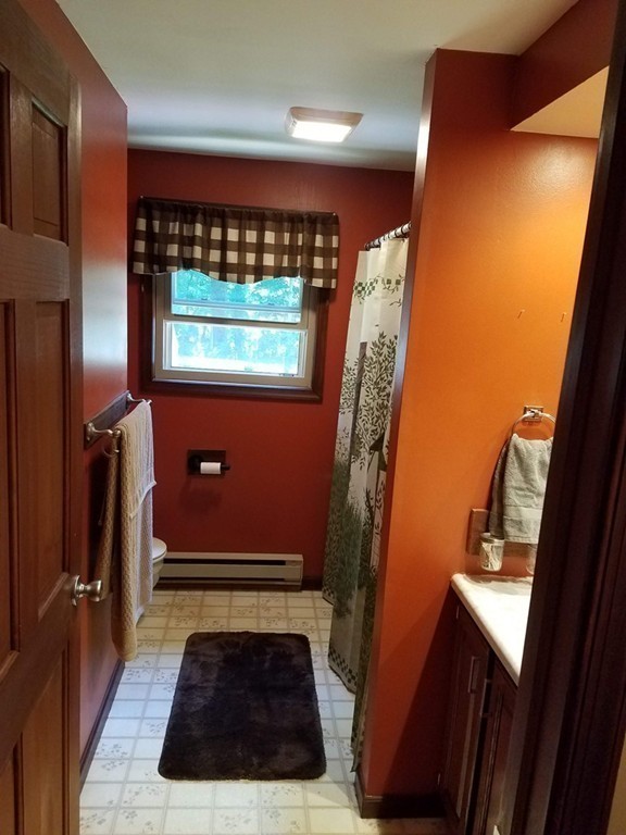 17 Irma Jones Road Sutton, MA 01590 - Photo 12 of 29 a view of entryway