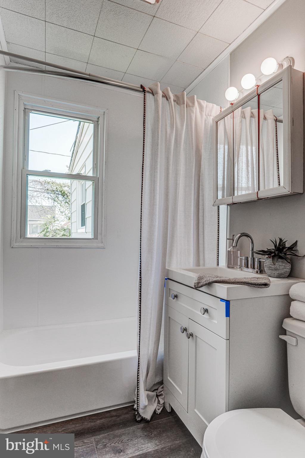 8236 Longpoint Road Baltimore, MD 21222 - Photo 22 of 37