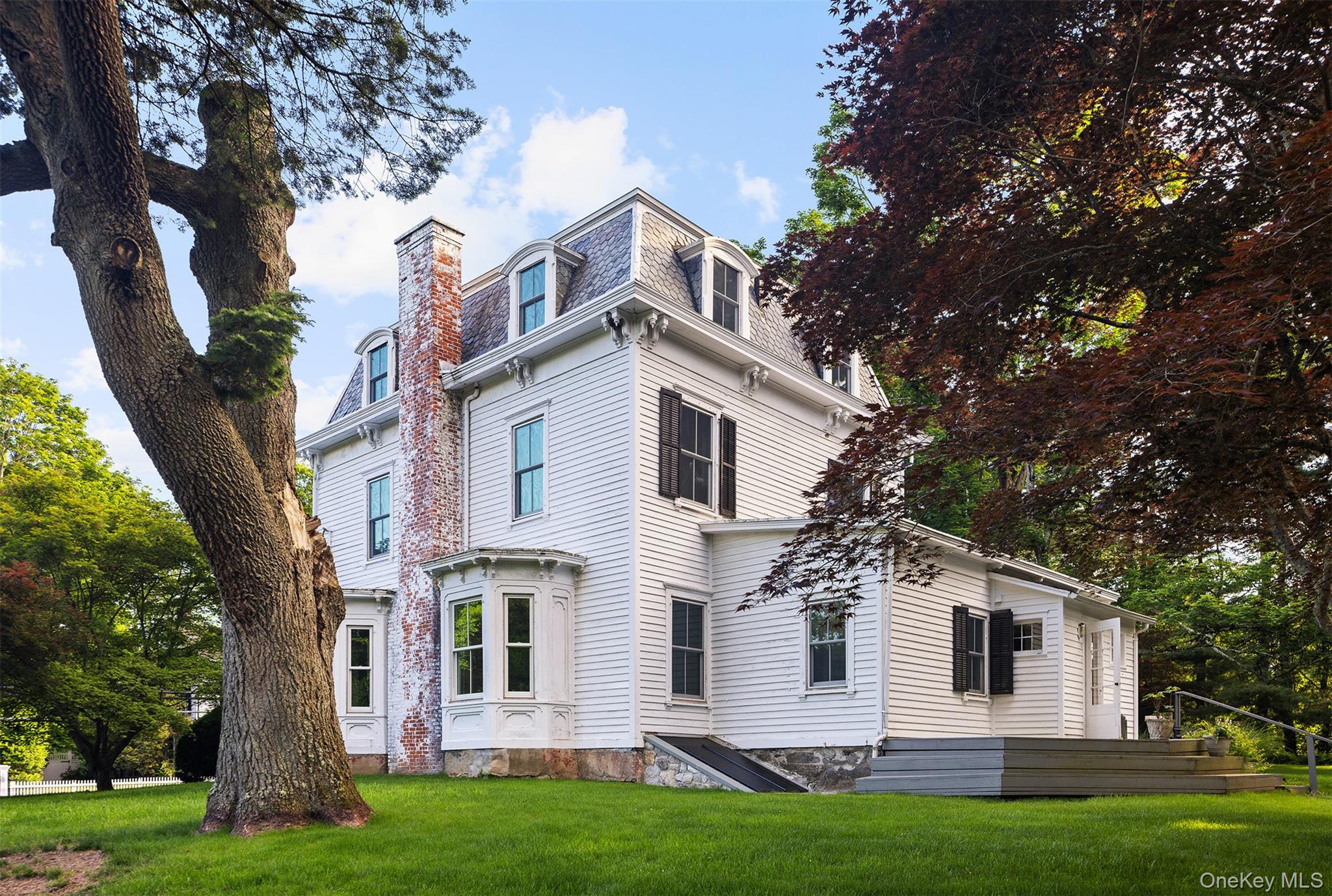 66 Pound Ridge Road Bedford, NY 10506 - Photo 2 of 38
