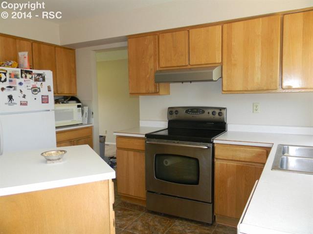 692 Gilcrest Road Colorado Springs, CO 80906 - Photo 8 of 25