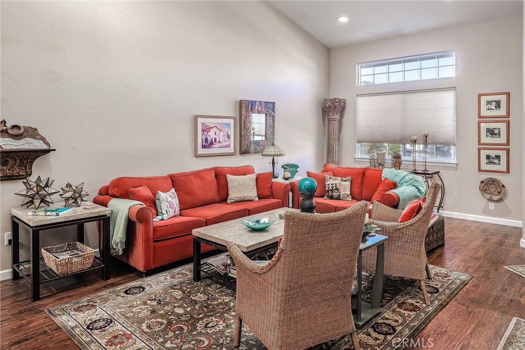 829 St Andrews Circle Paso Robles, CA 93446 - Photo 4 of 37