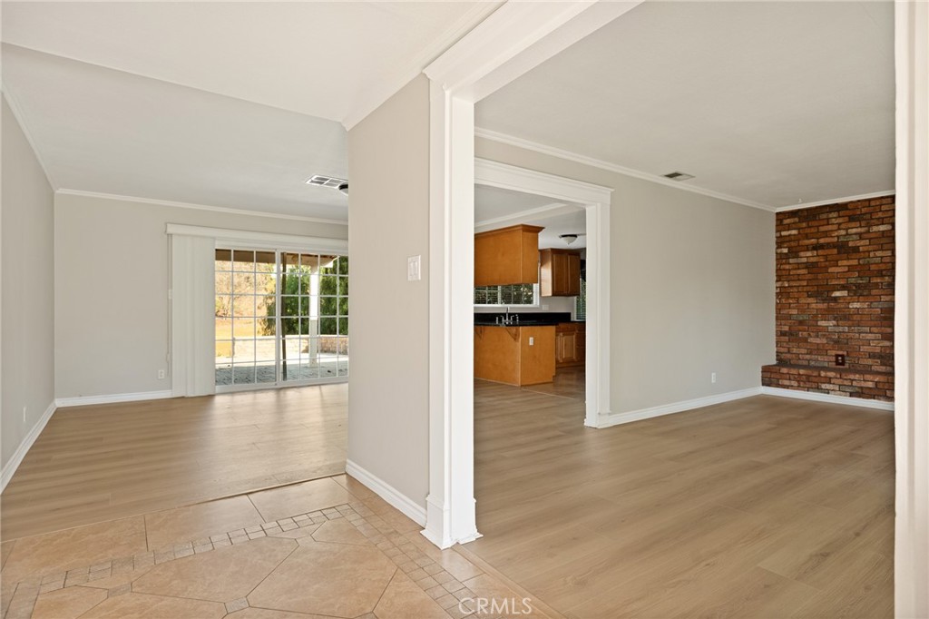 503 Camino Real Redlands, CA 92373 - Photo 4 of 33