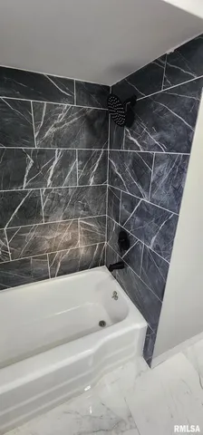 $189,900 | 175 East Jackson Street, Auburn, IL 62615