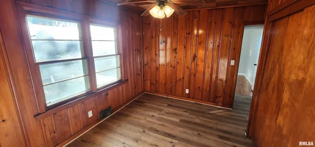 $189,900 | 175 East Jackson Street, Auburn, IL 62615