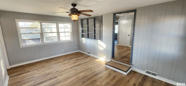 $189,900 | 175 East Jackson Street, Auburn, IL 62615