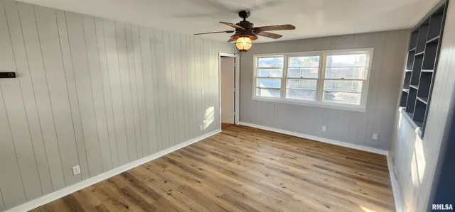 $189,900 | 175 East Jackson Street, Auburn, IL 62615