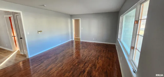 $189,900 | 175 East Jackson Street, Auburn, IL 62615