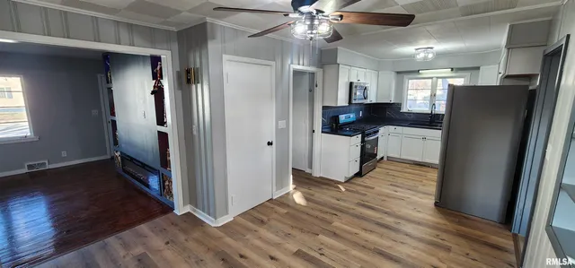 $189,900 | 175 East Jackson Street, Auburn, IL 62615