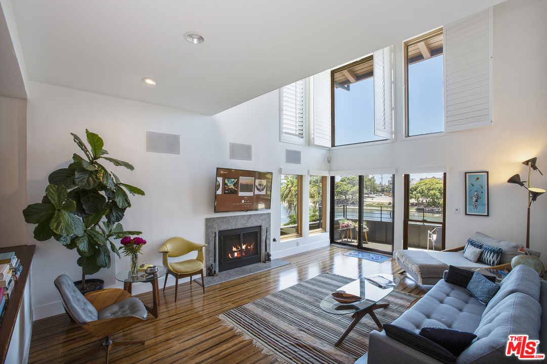 6505 Esplanade Ca, Unit 4 Playa del Rey, CA 90293 - Photo 1 of 53
