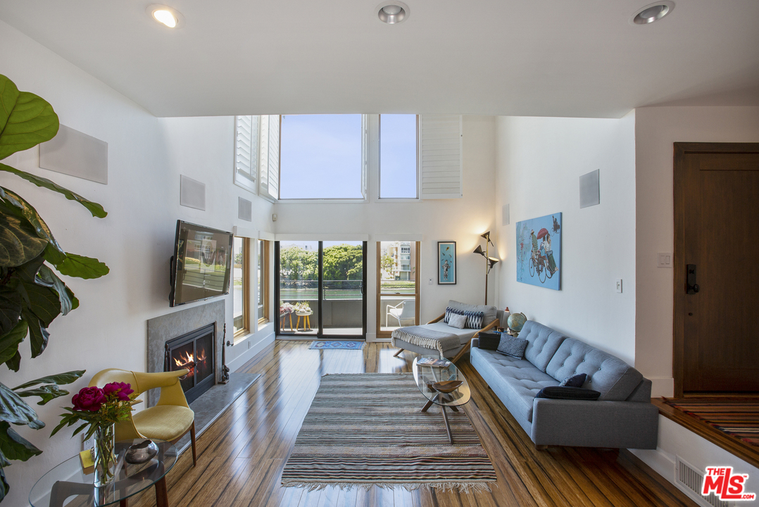 6505 Esplanade Ca, Unit 4 Playa del Rey, CA 90293 - Photo 2 of 53