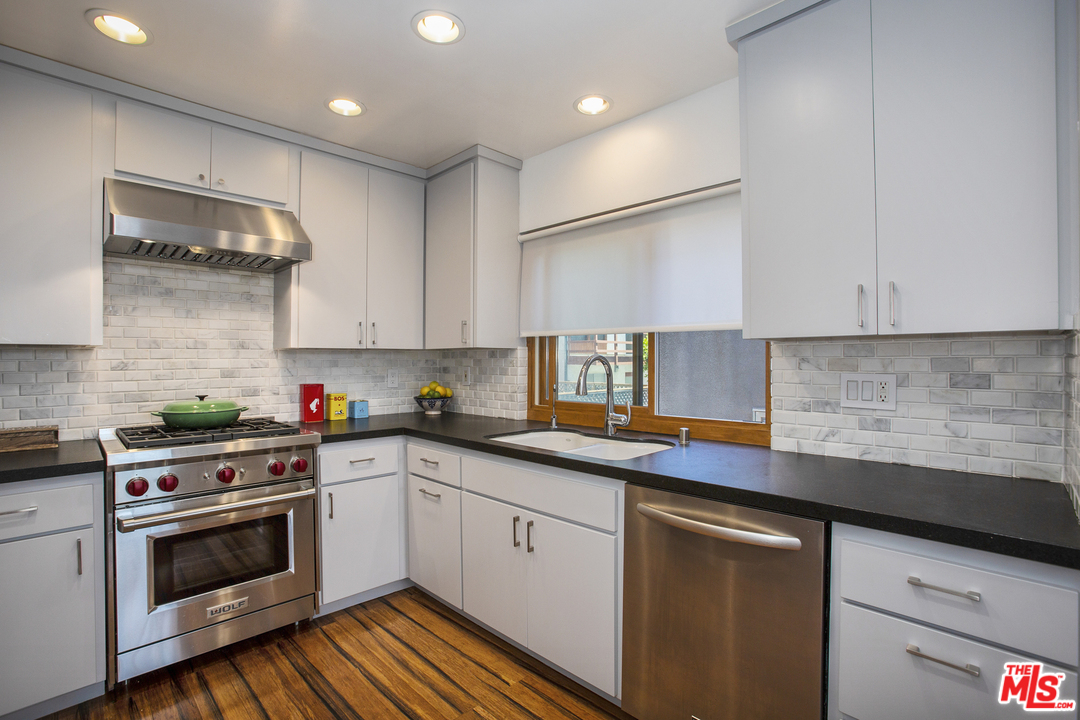 6505 Esplanade Ca, Unit 4 Playa del Rey, CA 90293 - Photo 15 of 53