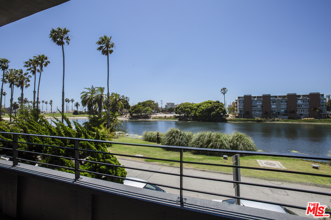 6505 Esplanade Ca, Unit 4 Playa del Rey, CA 90293 - Photo 22 of 53