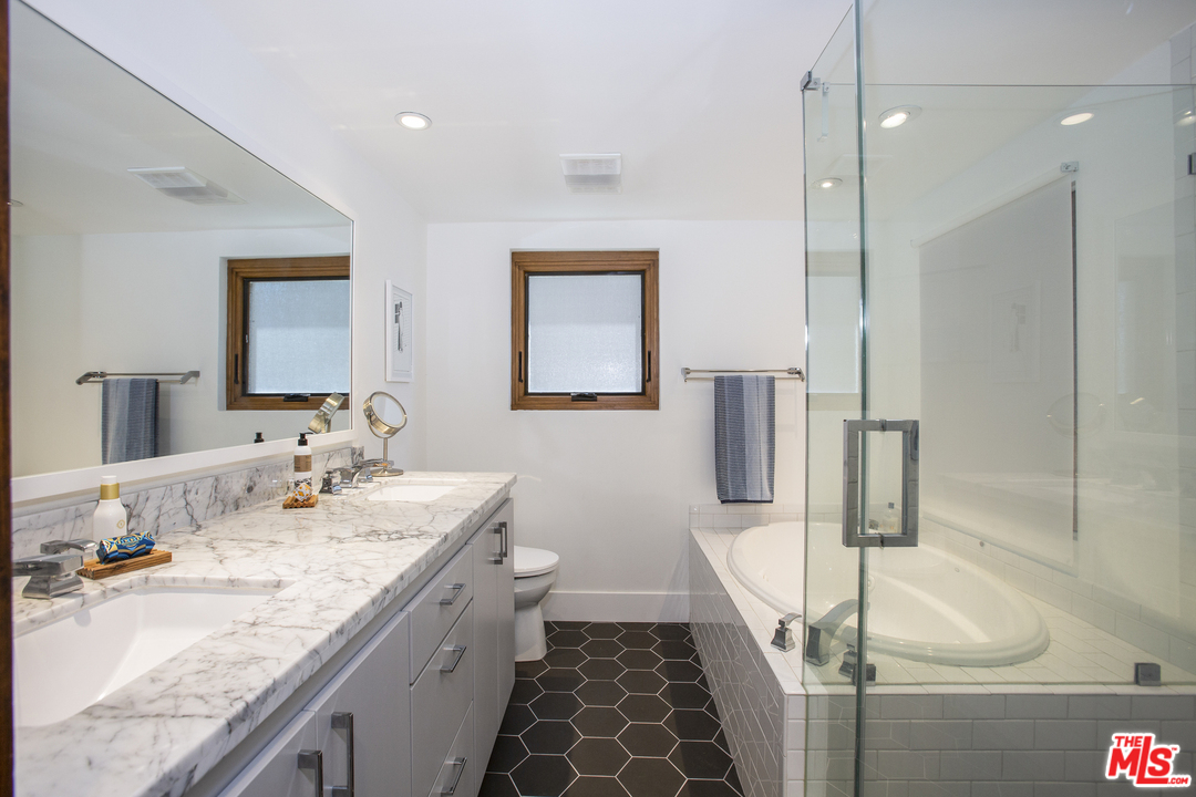 6505 Esplanade Ca, Unit 4 Playa del Rey, CA 90293 - Photo 26 of 53
