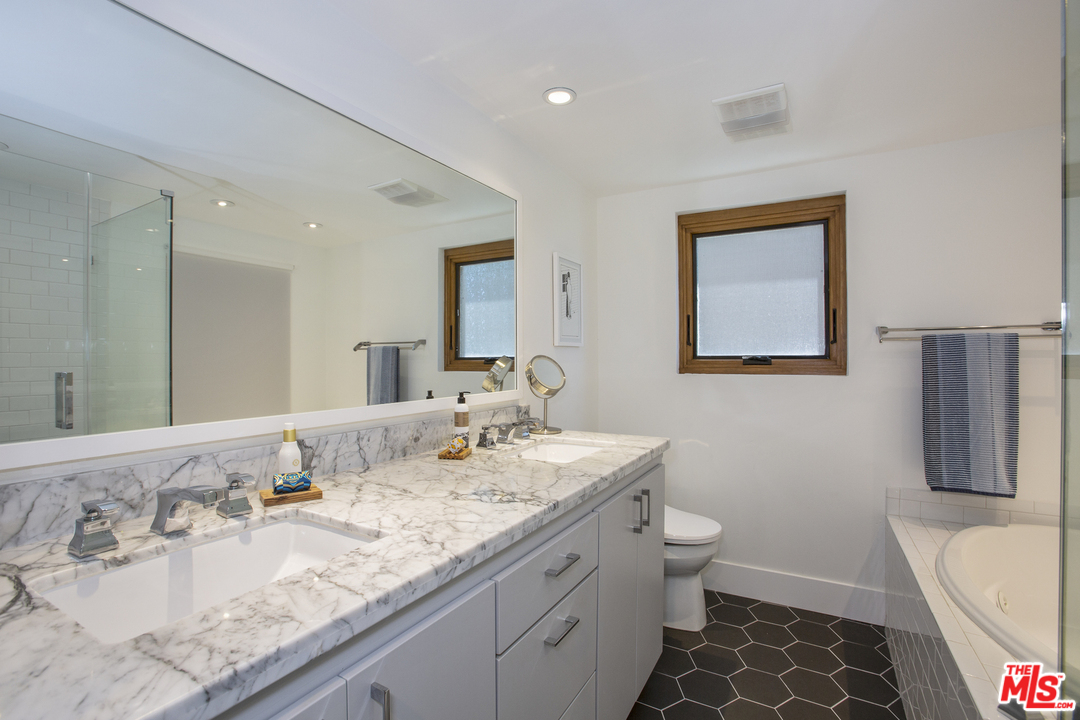 6505 Esplanade Ca, Unit 4 Playa del Rey, CA 90293 - Photo 27 of 53