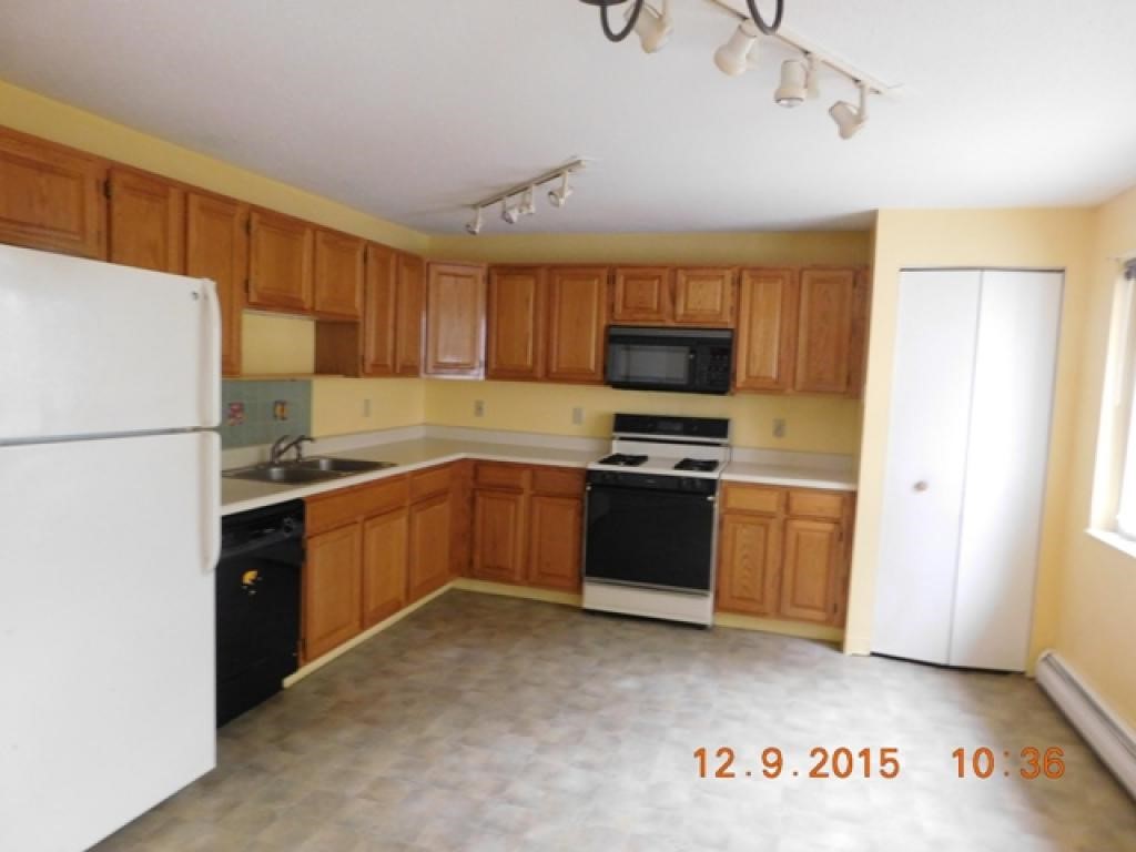 12 Pine Brook Lane, Unit F2 Springfield, VT 05150 - Photo 5 of 12