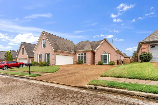 $330,000 | 7494 Links View Lane South, Cordova, TN 38018