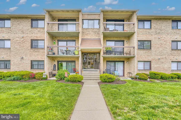 $244,900 | 2 Summit Hill Court, Unit C3, Baltimore, MD 21228