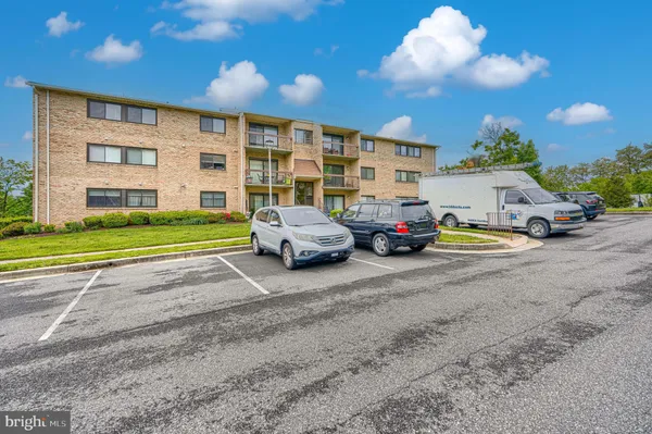$244,900 | 2 Summit Hill Court, Unit C3, Baltimore, MD 21228